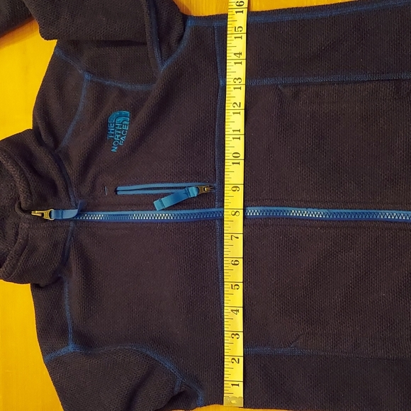 Boys North Face zip up fleece navy blue w/teal trim and logo - Picture 4 of 9